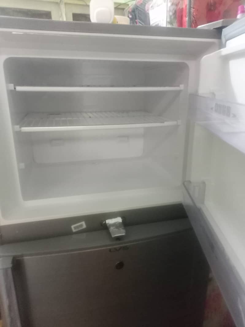 Fridge 4