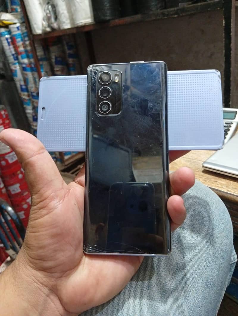 LG Wing 4