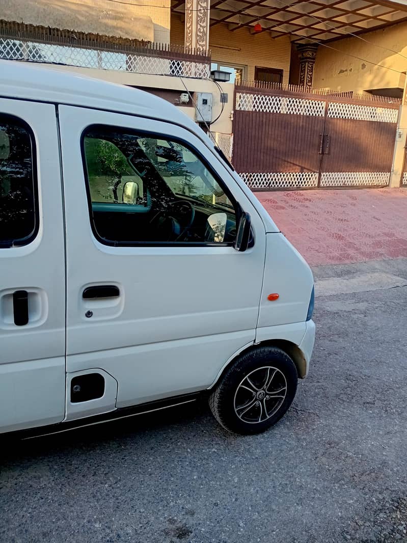 Suzuki Every 2005 3