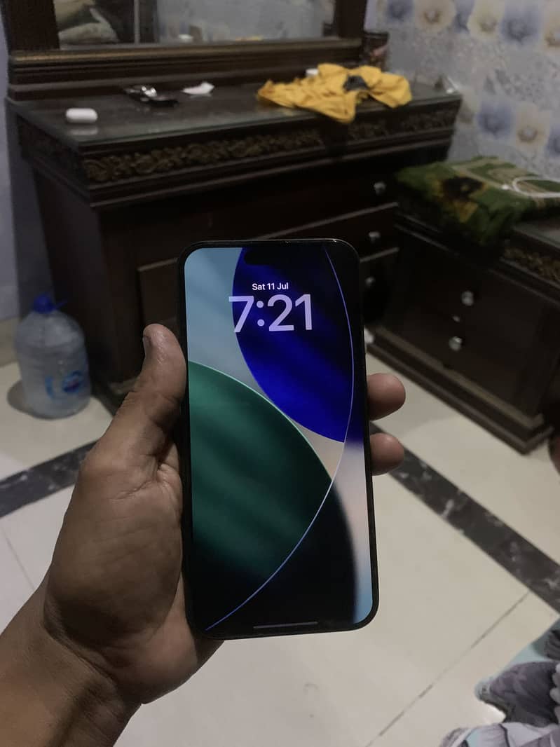 Apple iPhone 15 Pro Max 3