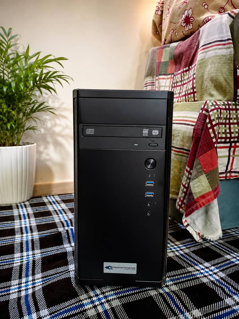 PC tower 15 days used 0