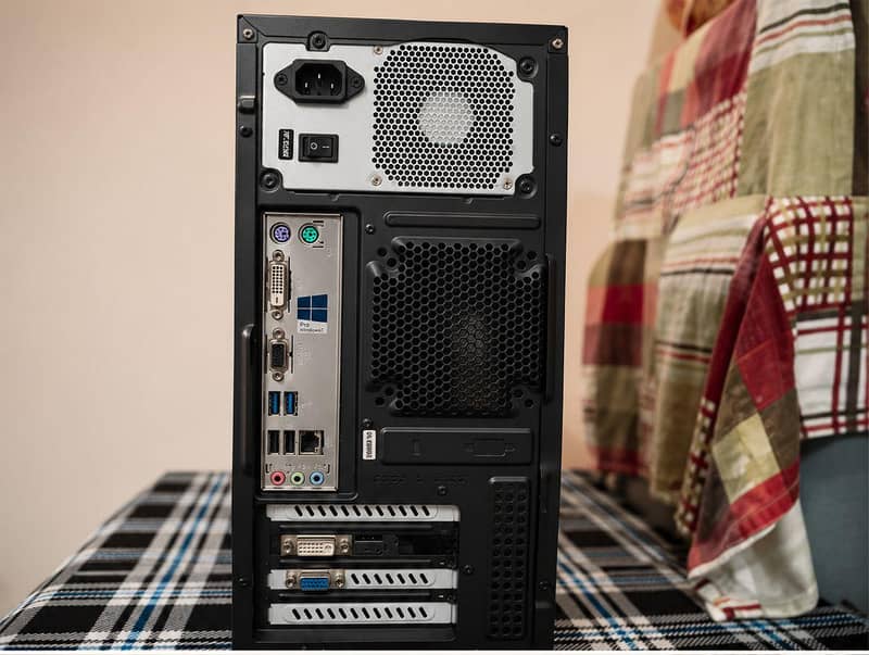 PC tower 15 days used 3