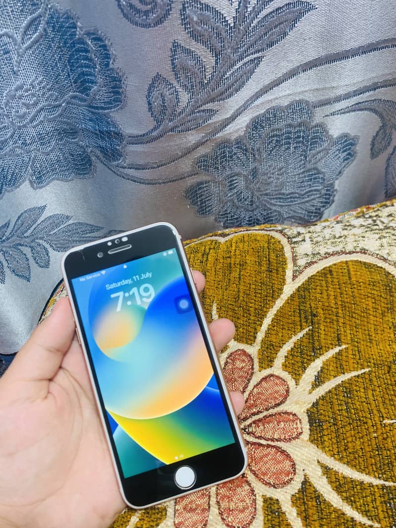 Apple iPhone 8 2