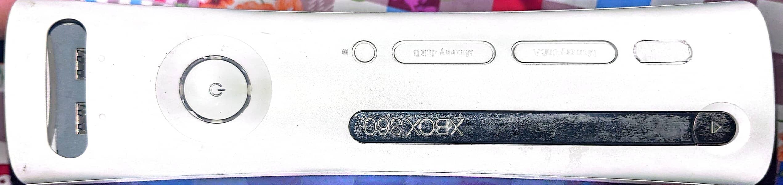 Xbox 360 with Aurora Dashboard 2