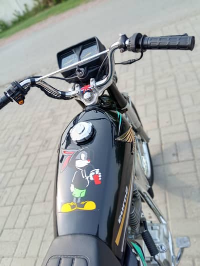 I am selling a Cg 125 2013Model