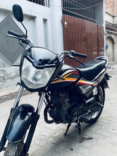 Honda CG 125 (2015)
