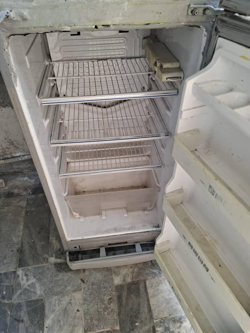 Dawlance Fridge 4