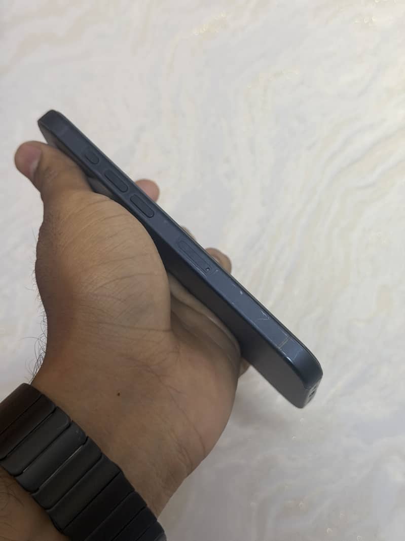 Iphone 15 Pro  128gb 4
