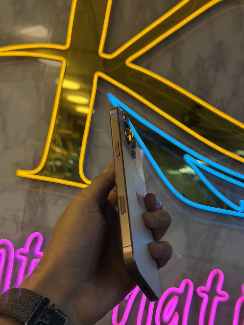 Apple iPhone 16 Pro Max MDM 3