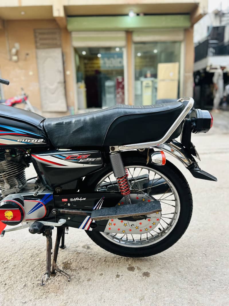 Honda CG 125 2015 Model 4