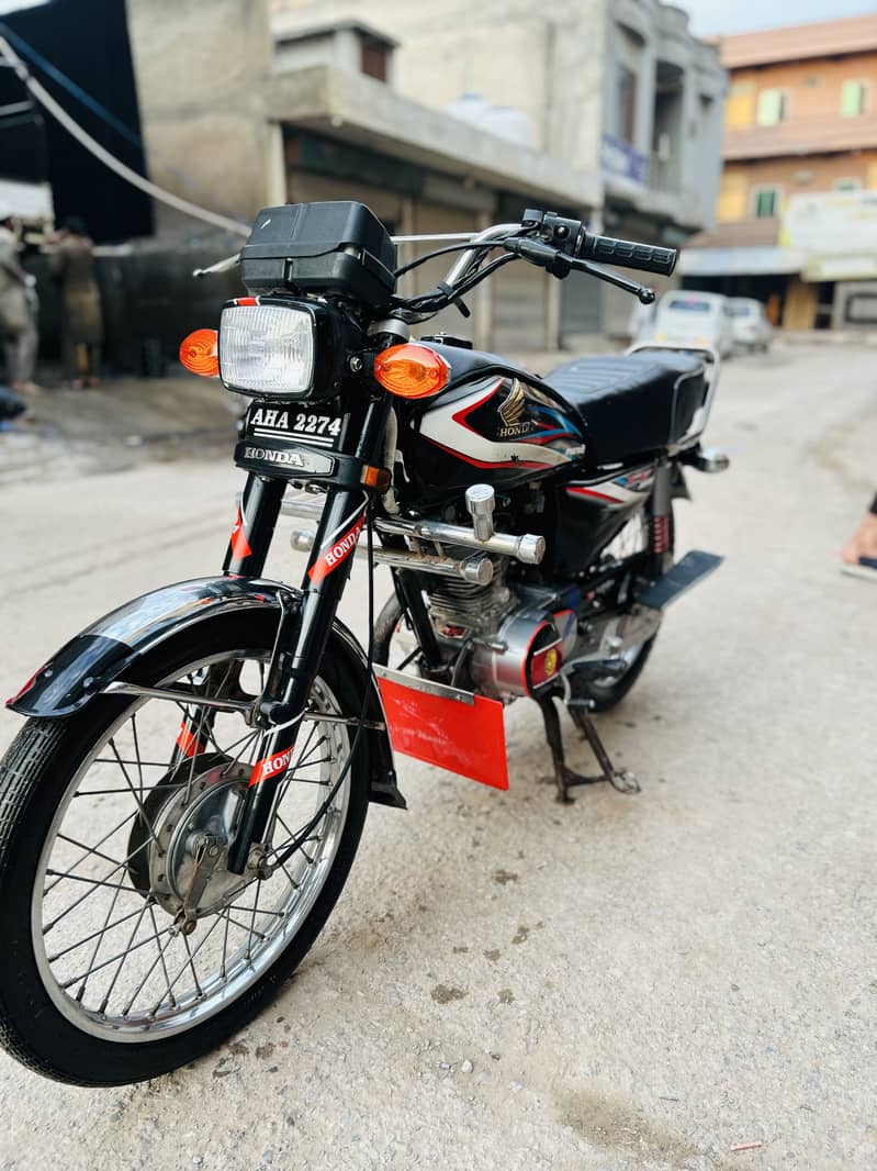 Honda CG 125 2015 Model 9