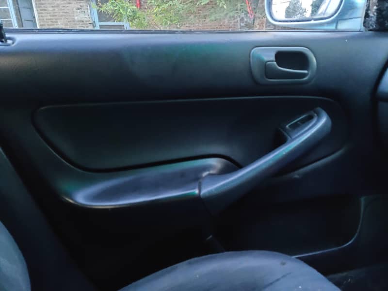 Honda Civic 2000 8