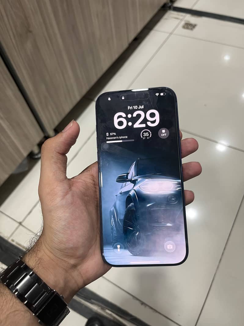 Apple iPhone 17 Pro Max 1