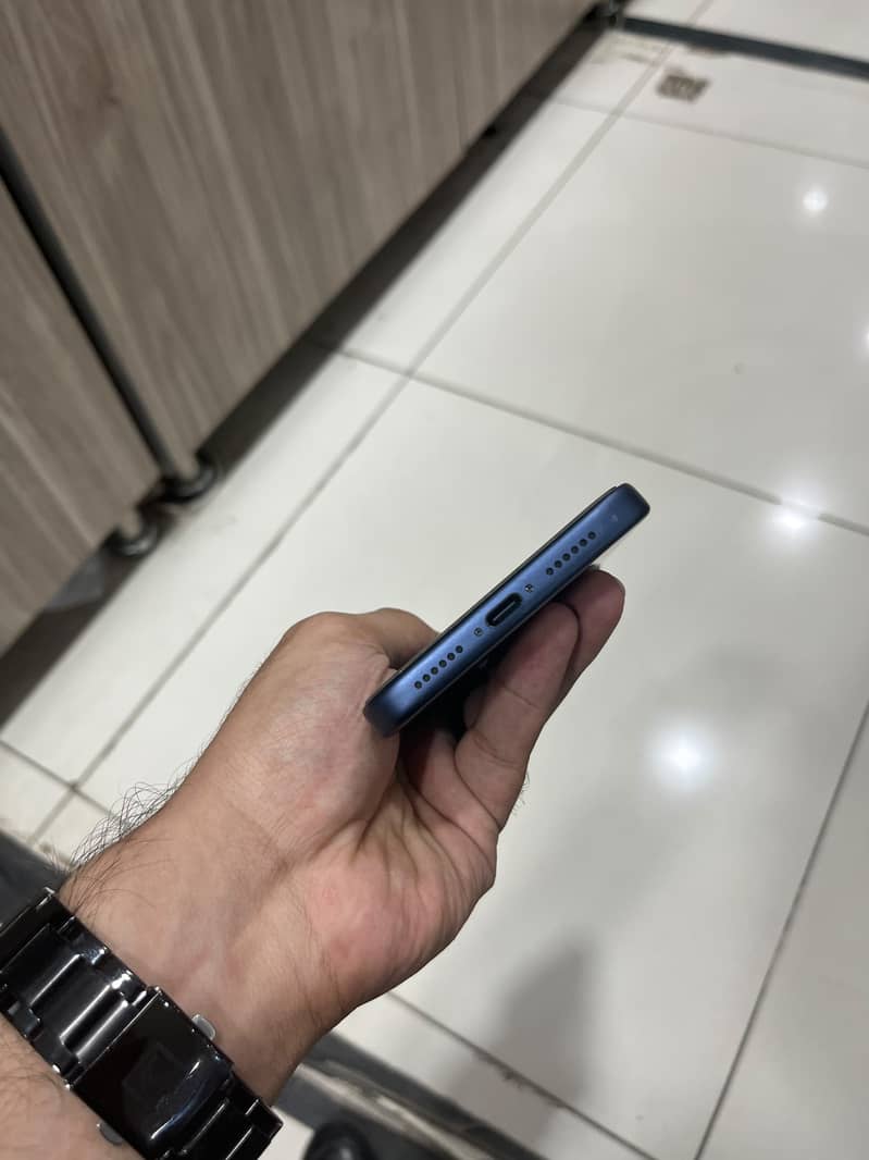 Apple iPhone 17 Pro Max 2