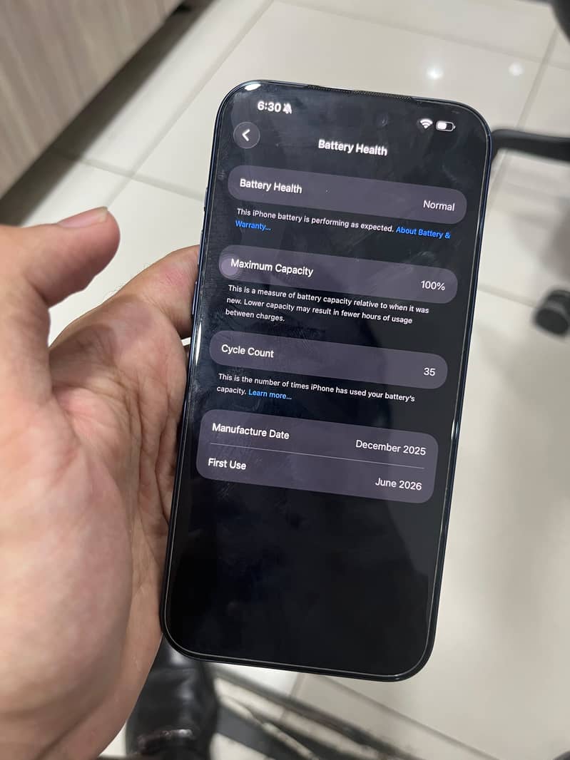 Apple iPhone 17 Pro Max 4
