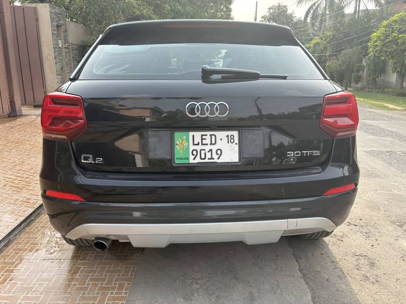 Audi Q2 2017 18