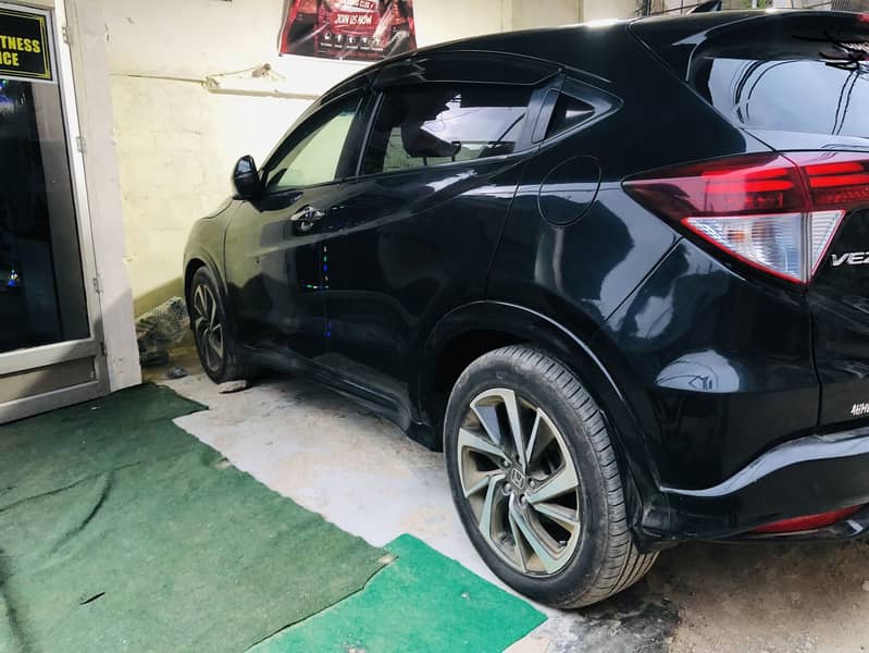 Honda Vezel 2016 1