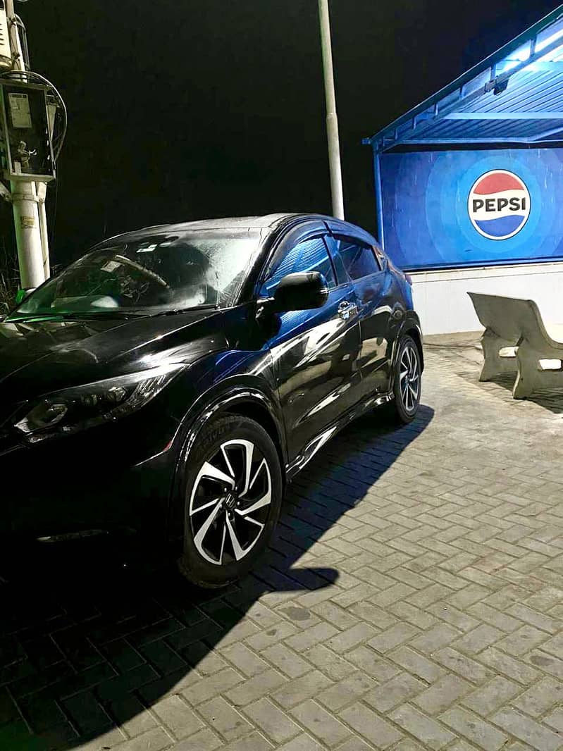 Honda Vezel 2016 12