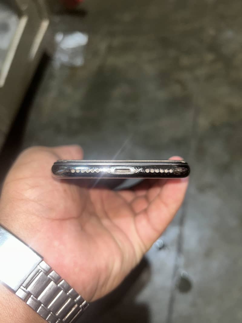 Apple iPhone X 12