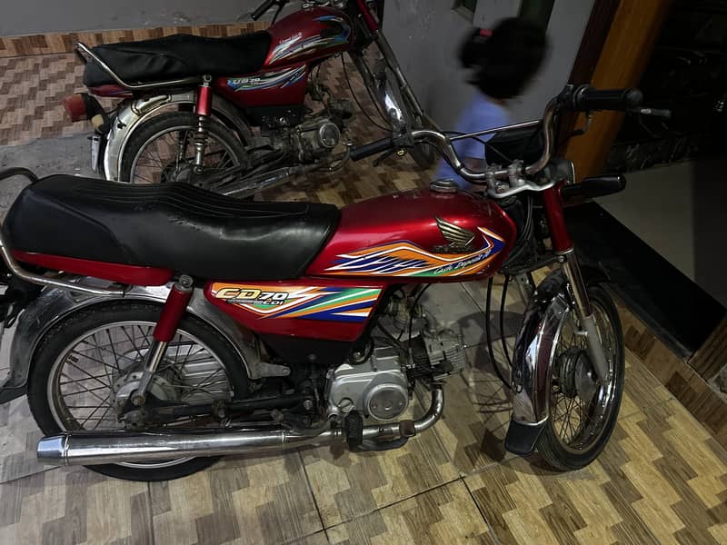 Honda CD 70 2020 4