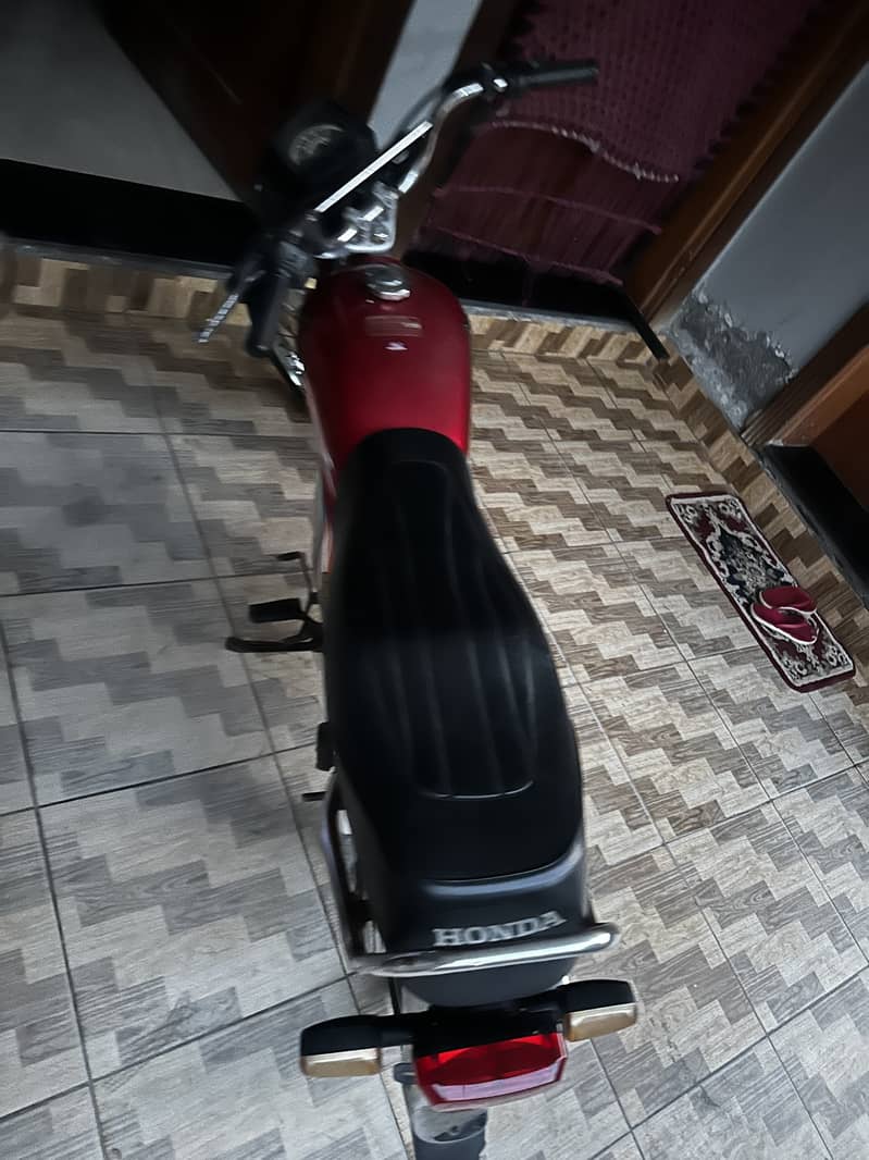 Honda CD 70 2020 5