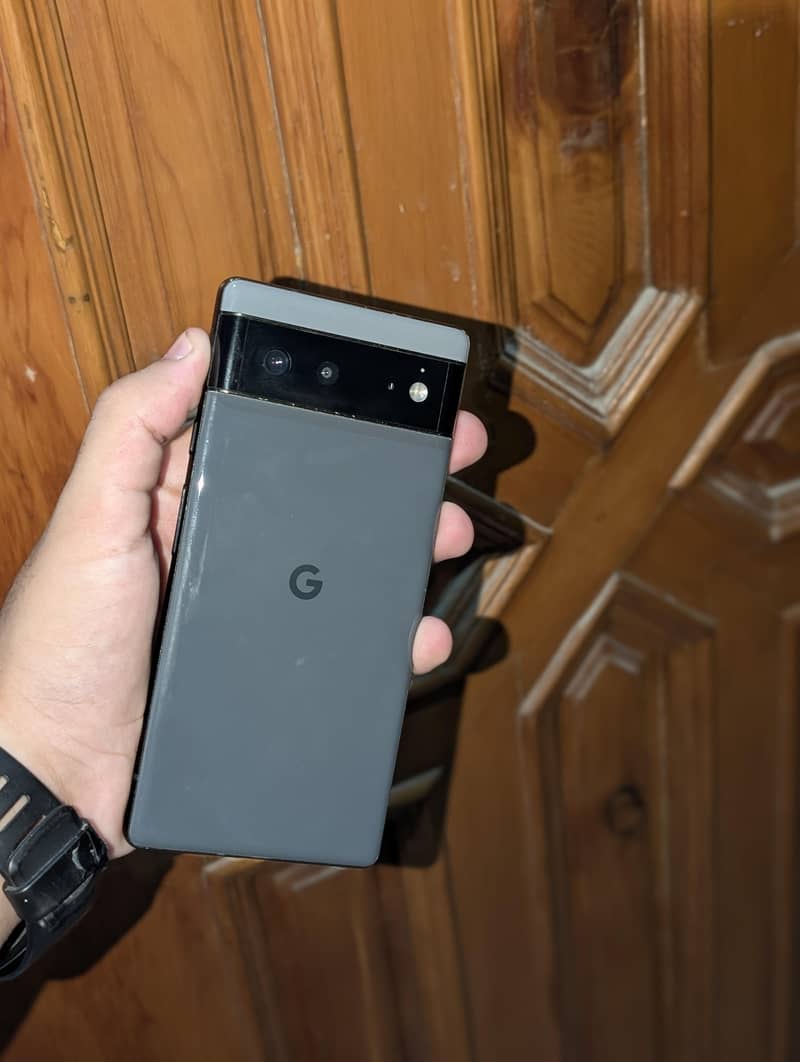 Google Pixel 6 4
