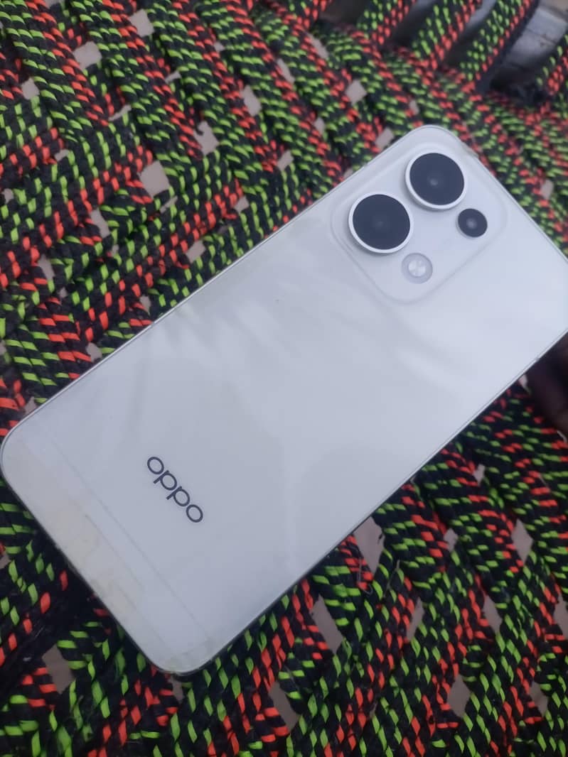 Oppo Reno 13 0