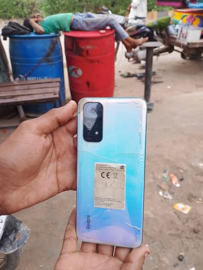 Redmi note 11 all ok bs back cover Halka sa crach ha no box kit mobile