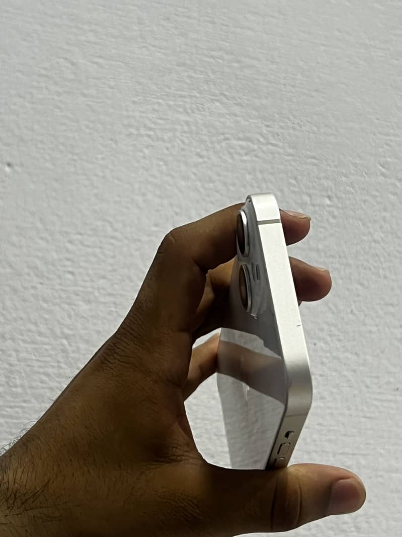Apple iPhone 14 2