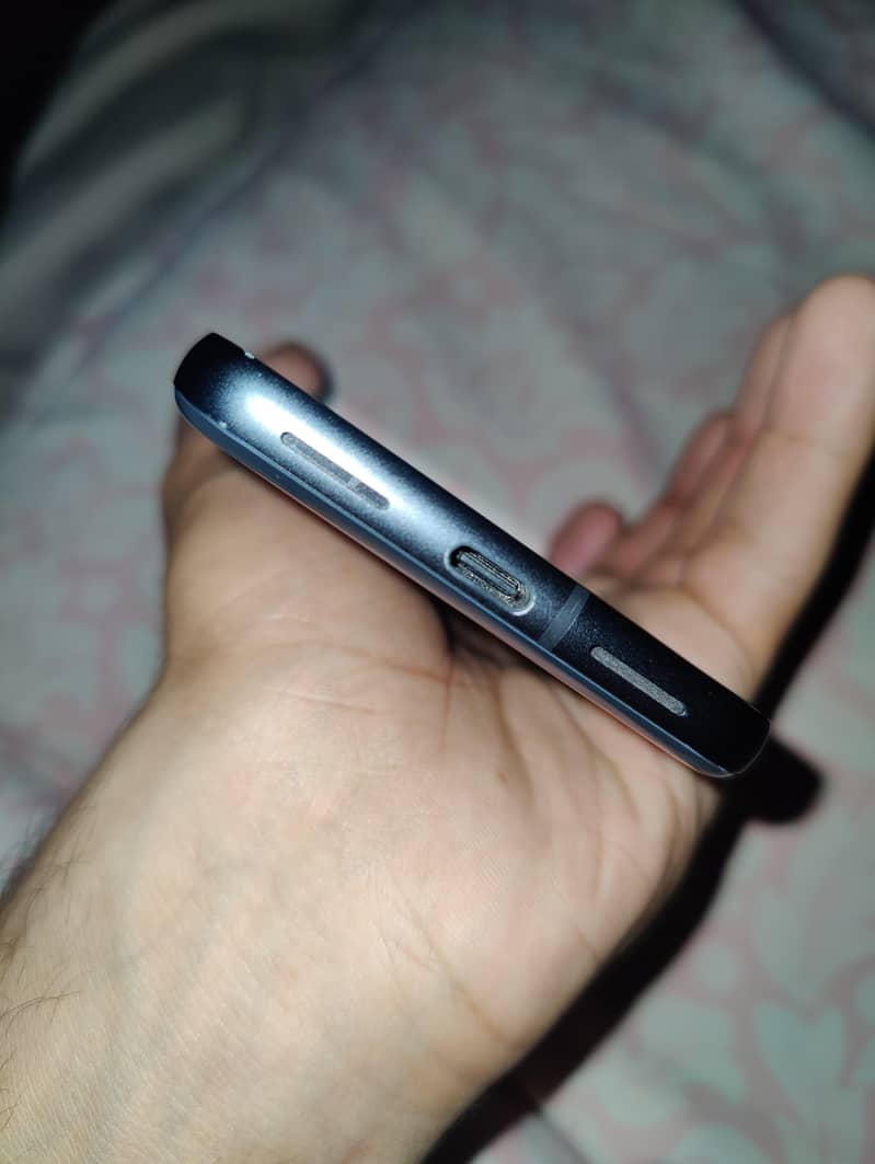 Google Pixel 8 3