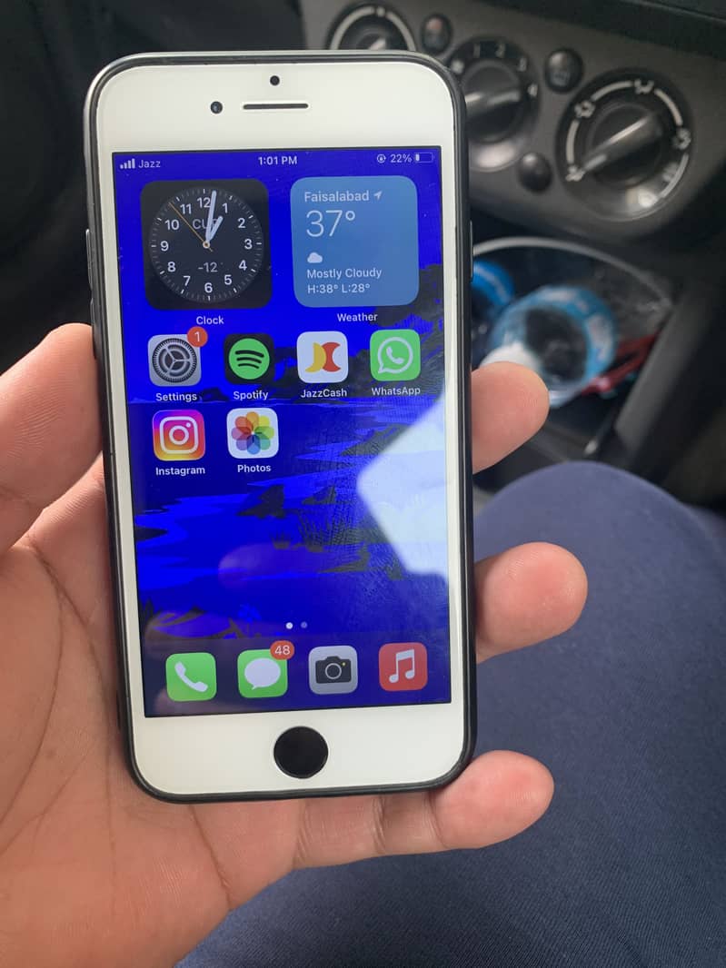 Apple iPhone 7 2