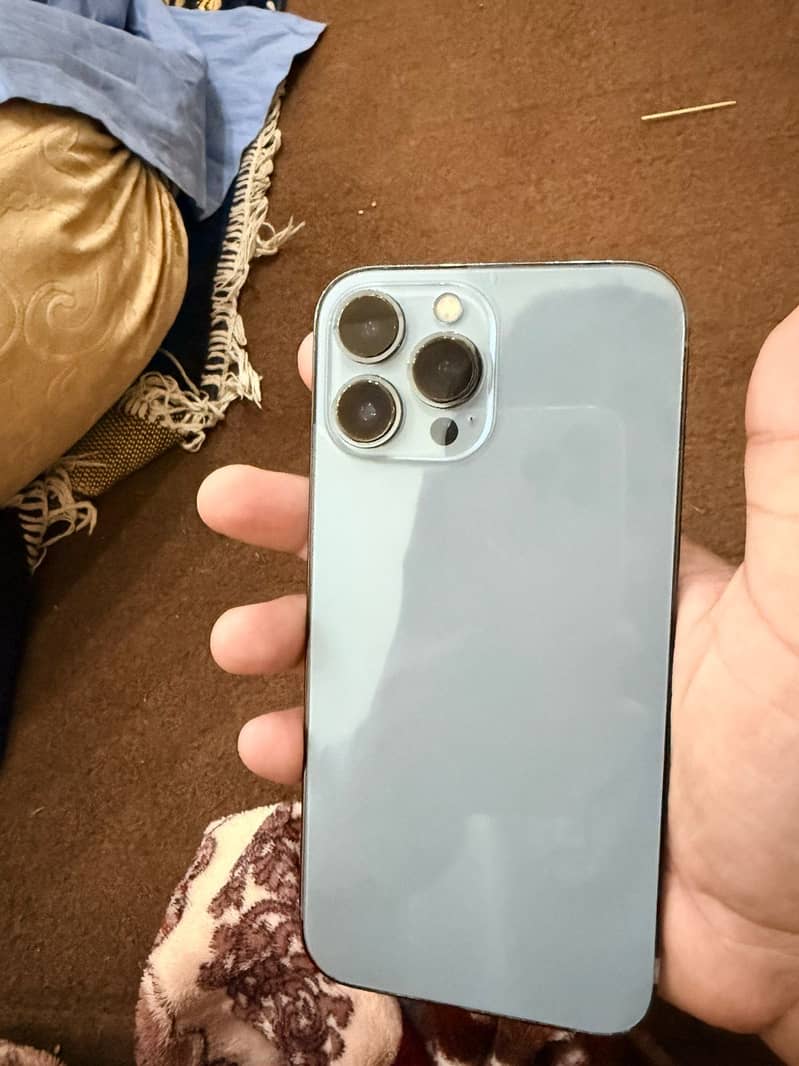 Apple iPhone 13 Pro Max 6