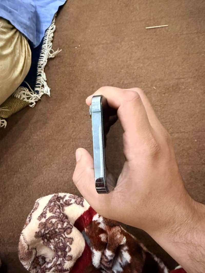 Apple iPhone 13 Pro Max 7
