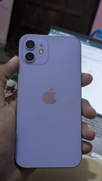 Apple iPhone 12