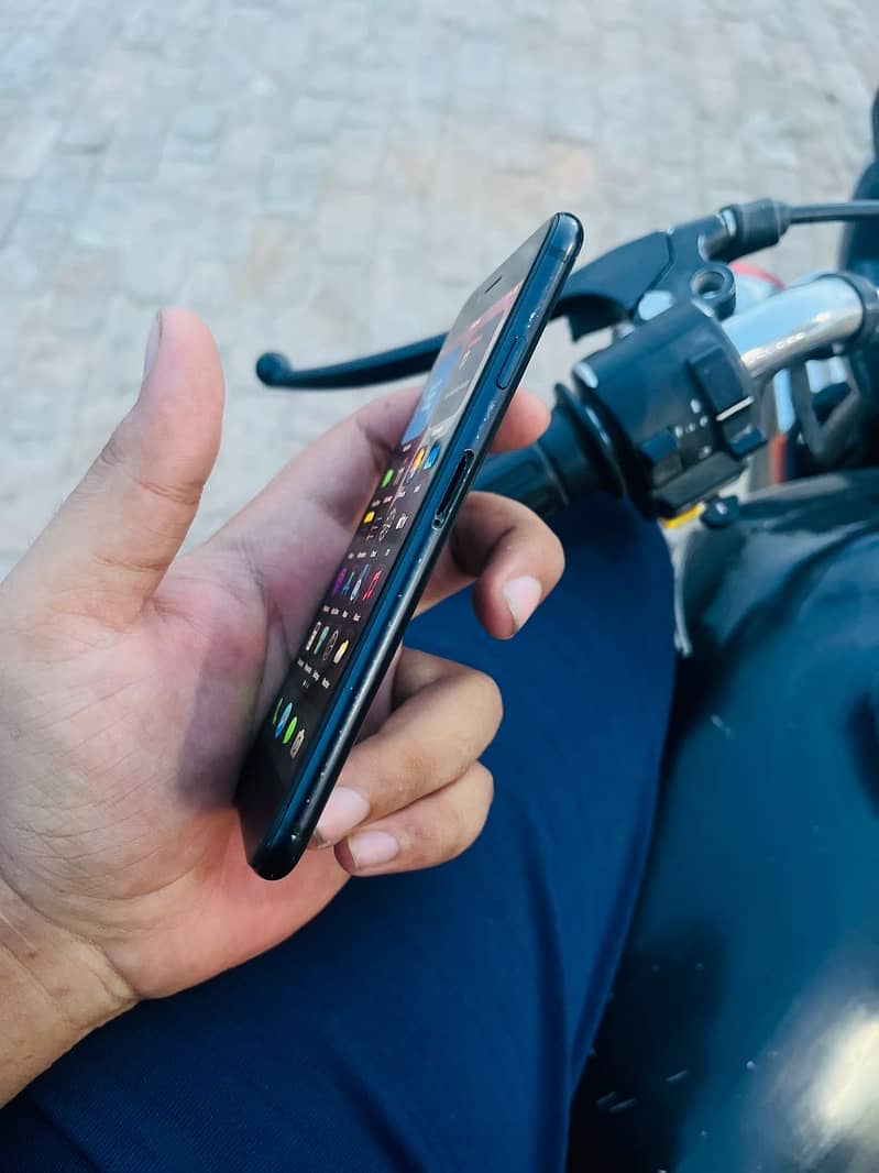 Apple iPhone SE 5