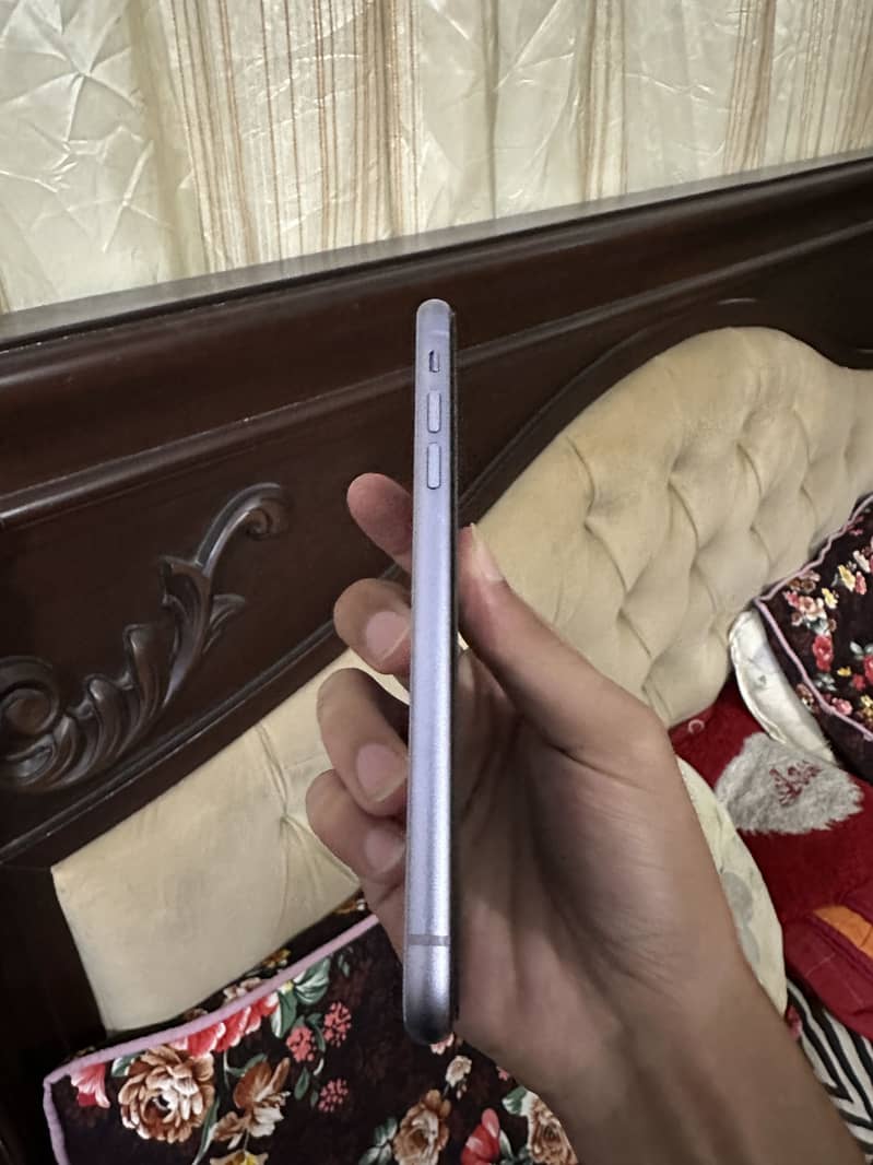 Apple iPhone 11 1