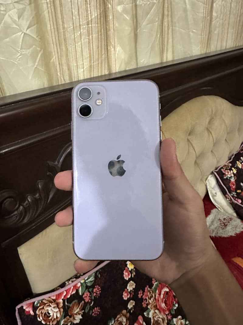 Apple iPhone 11 3
