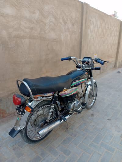 SHINESTAR, CHINA, 70 CC MOTORCYCLE, 10 BY 10 CONDITIONAL, HOME USED,