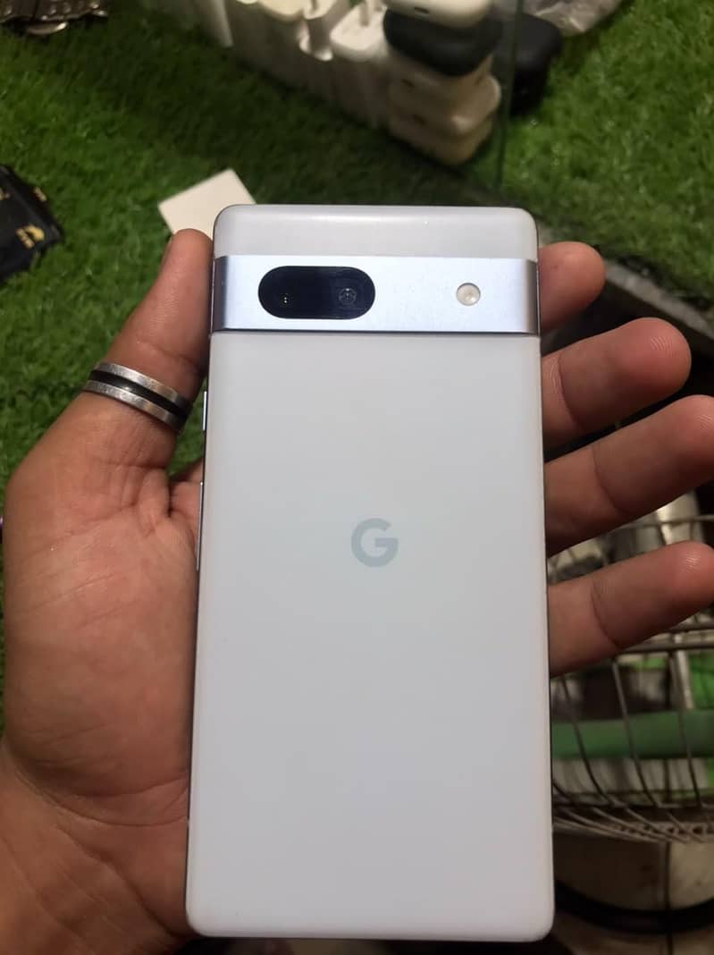 Google Pixel 7a 2