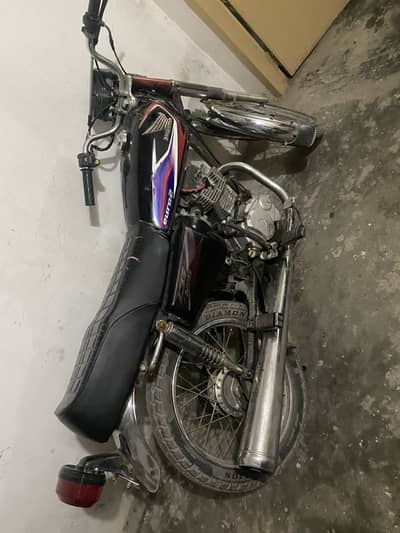 Honda 125 2004 model