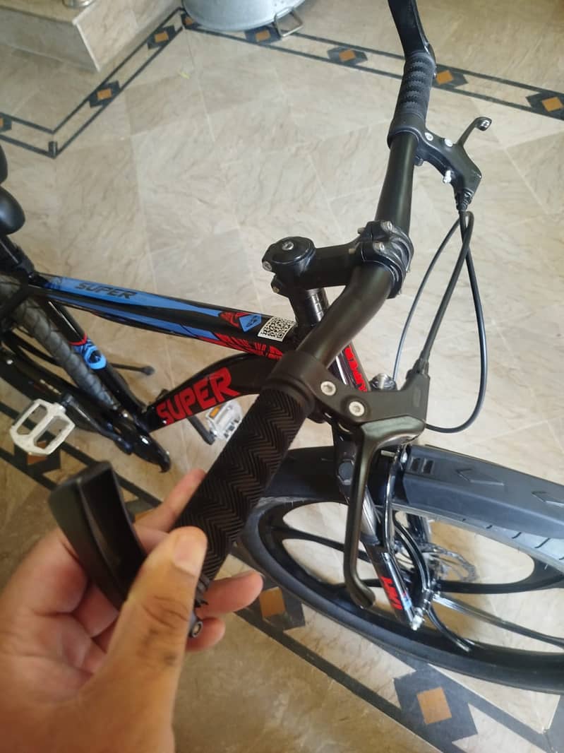 Mountain bicycle 0