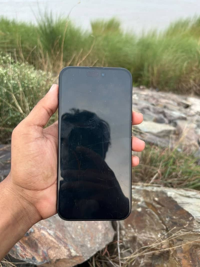 Apple iPhone 15 plus 7