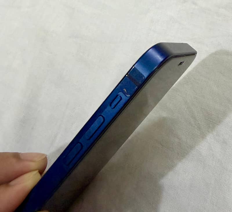 Apple iPhone 12 8