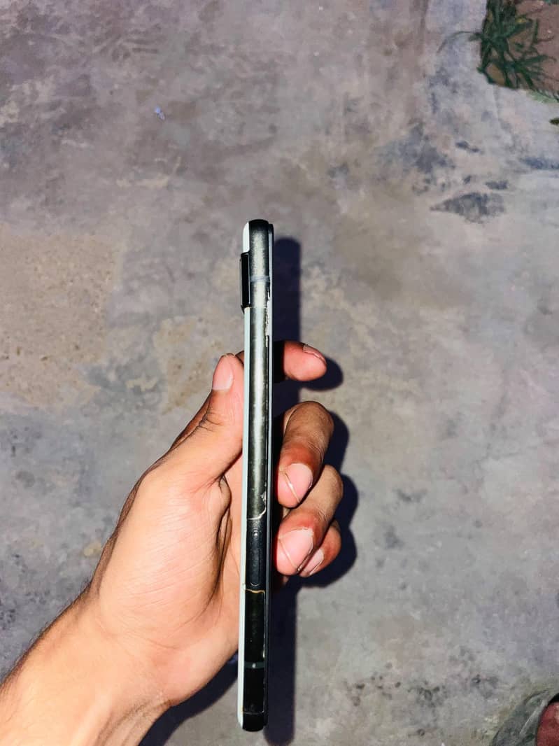 Google Pixel 6a 1