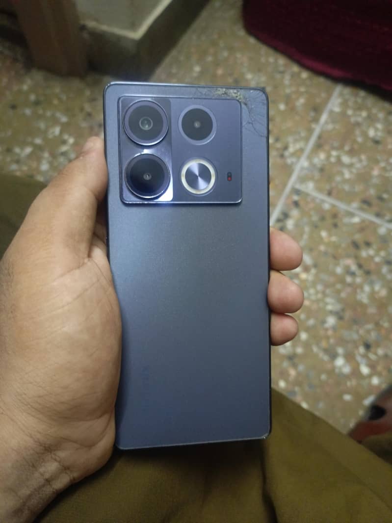 Infinix Note 40 0
