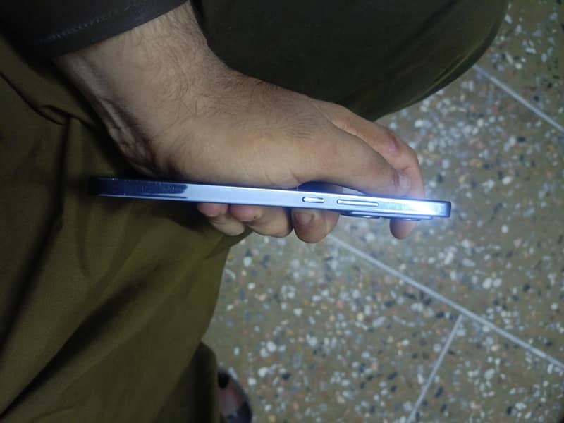Infinix Note 40 4