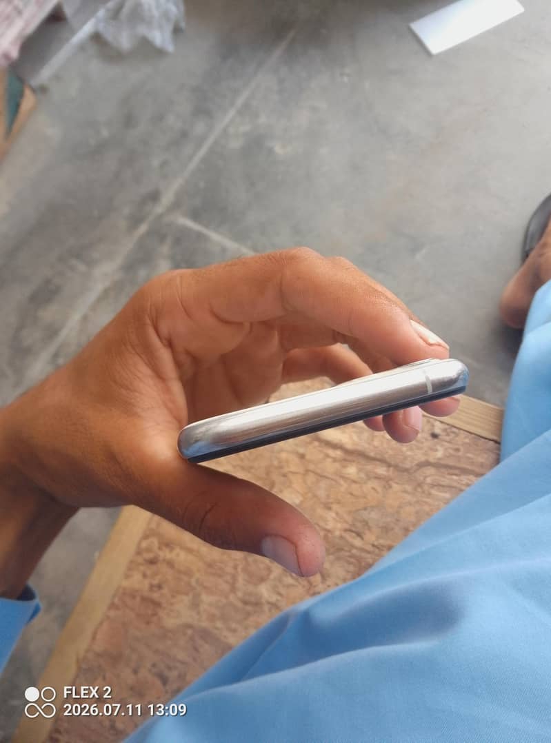 iphone 11 pro 0