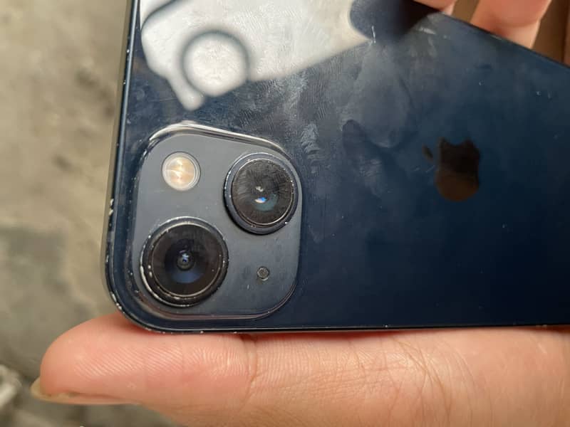 Apple iPhone 13 3