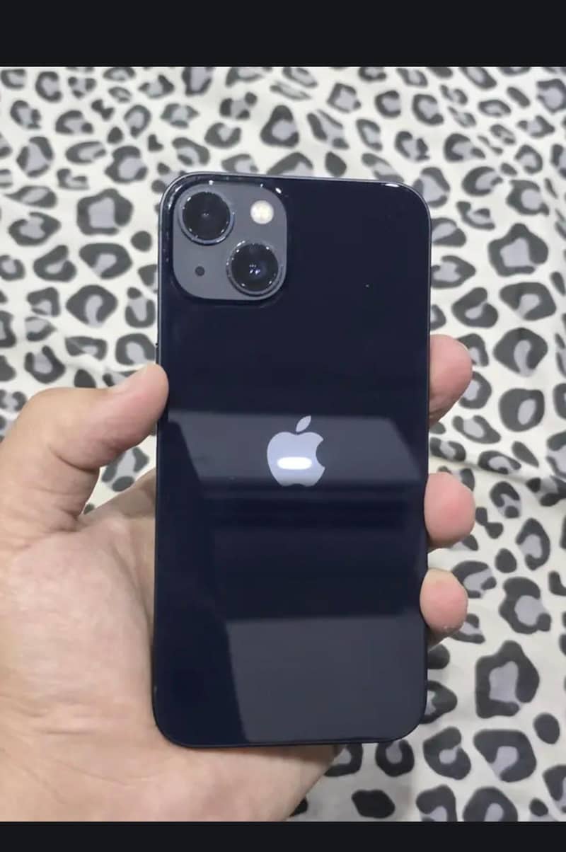 Apple iPhone 13 2