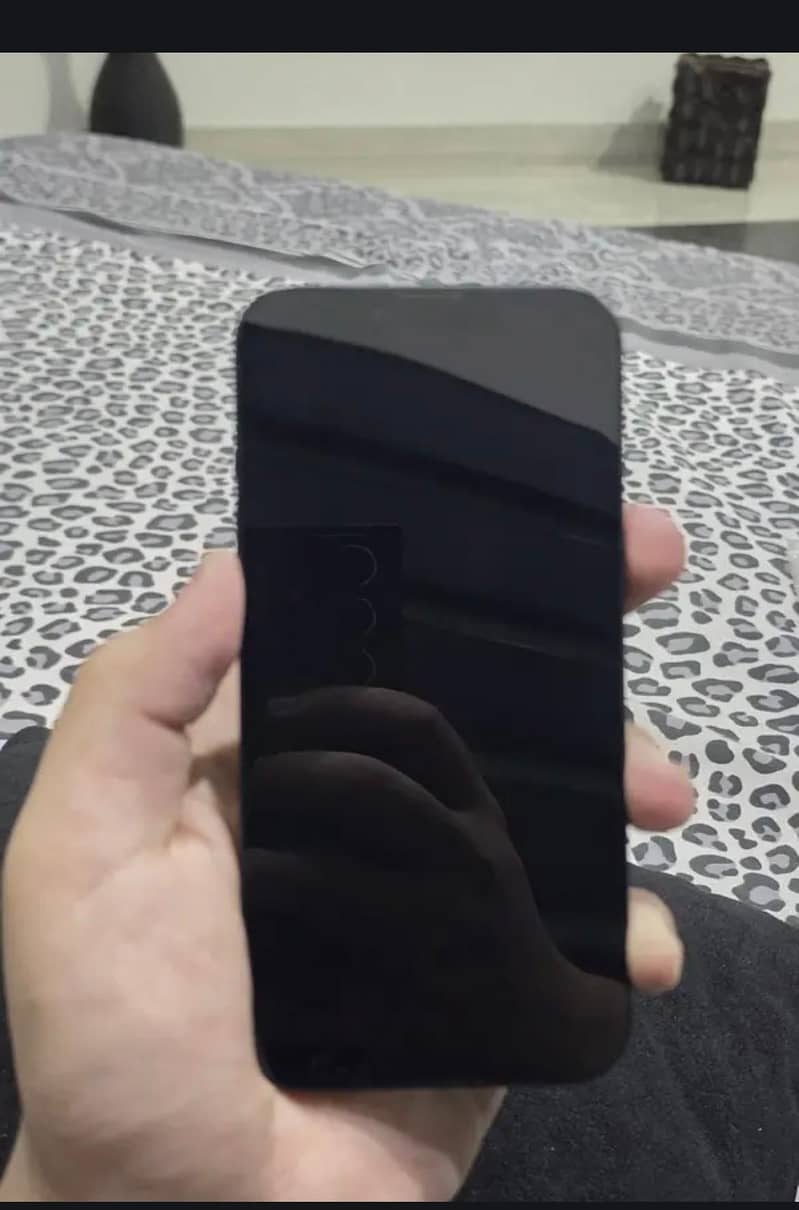 Apple iPhone 13 3